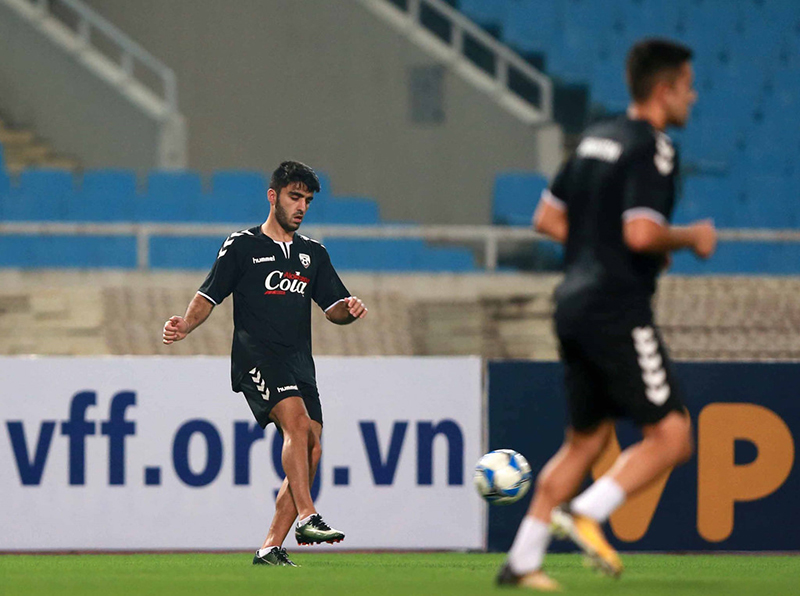 HLV Park Hang-seo căng thẳng ở buổi tập trước trận gặp Afghanistan